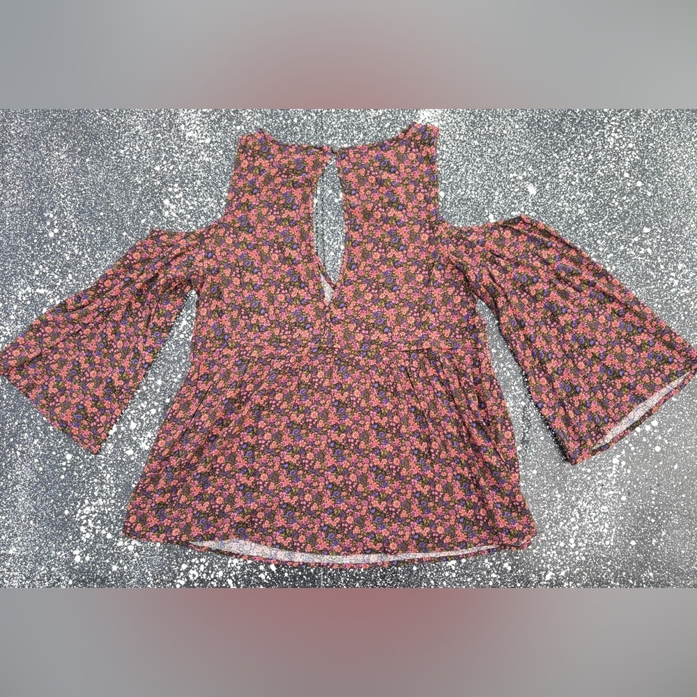 AEO | Romantic Floral Cold Shoulder Deep V-Neck  Blouse Size Medium - Picture 3 of 5